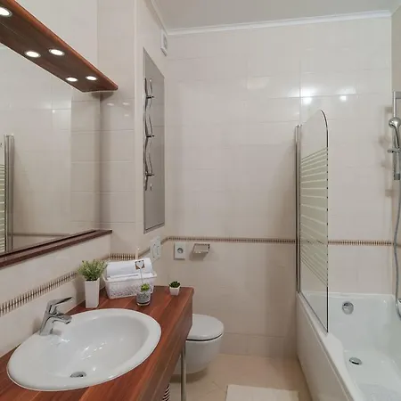 Luxury Near The Beach2 4* ספליט
