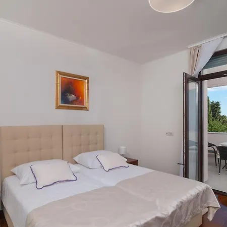 Luxury Near The Beach2